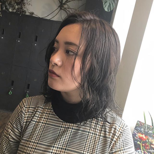 パーマはウェットな質感で仕上げるのが今の気分 公式 高崎市の美容室hearty ハーティー